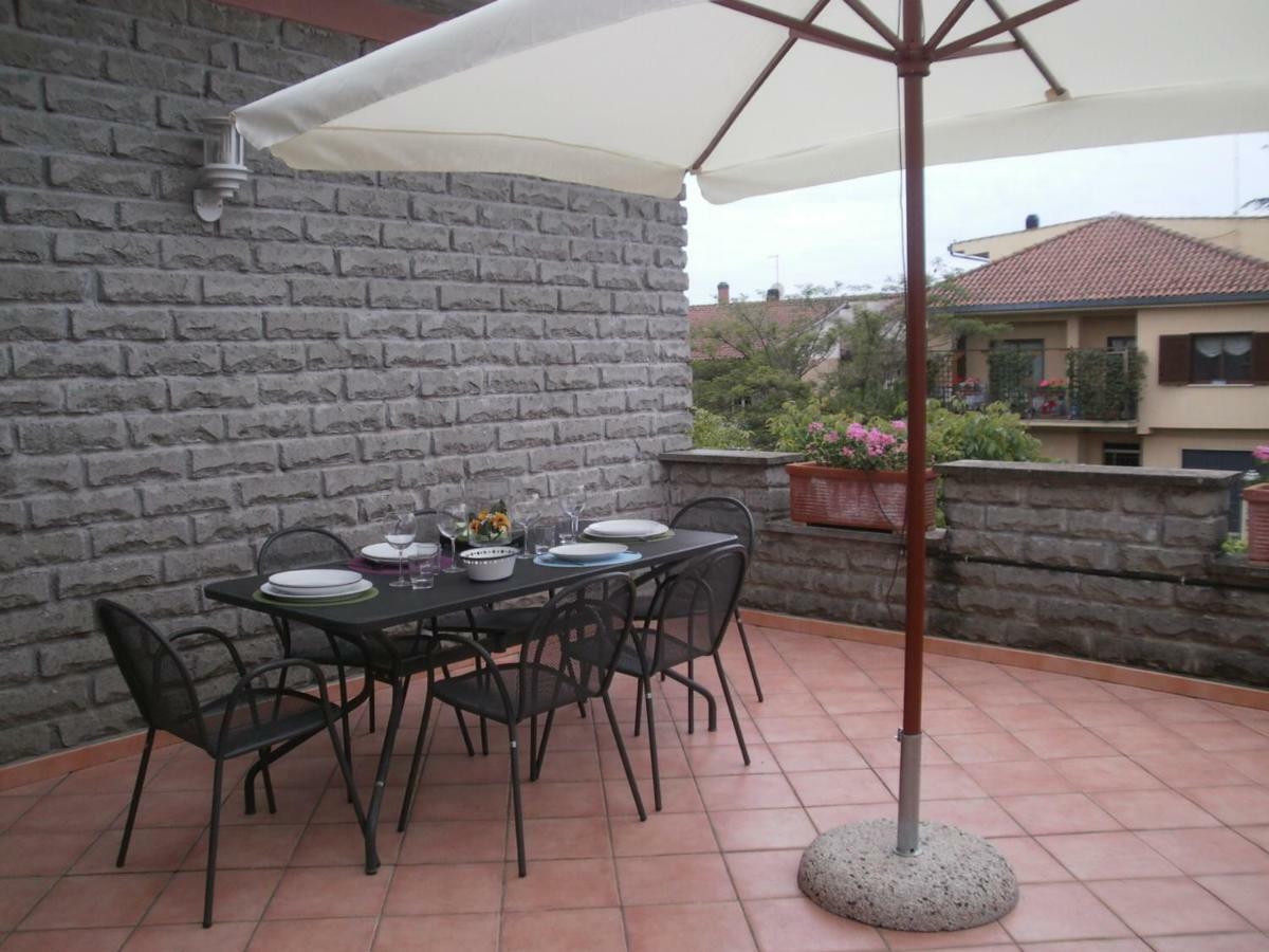 La Casa Di Sofia - Casa Vacanza Monterosi Bagian luar foto