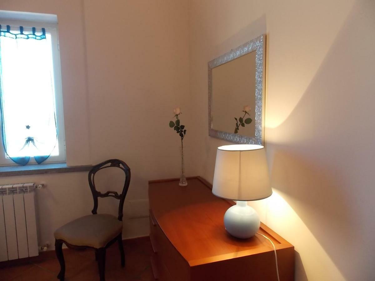 La Casa Di Sofia - Casa Vacanza Monterosi Bagian luar foto